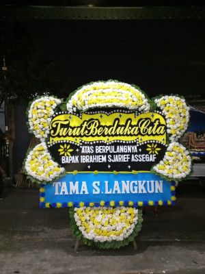 Papan Bunga Duka di Peureulak Barat